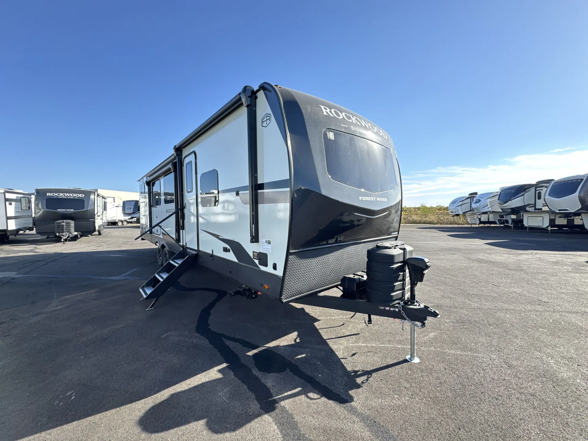 2026 Forest River Rockwood Signature 8336BH - Photo 2