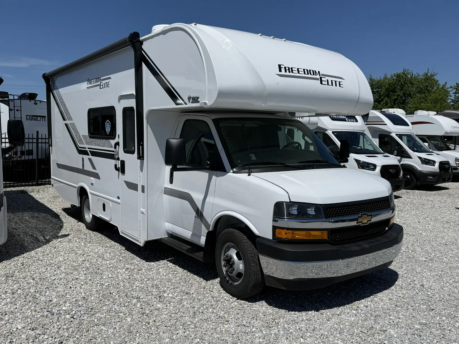 2027 Thor Motor Coach Freedom Elite 22HZ - Photo 2