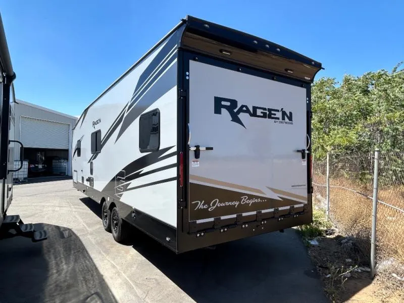 2027 Genesis Supreme Rage 275CRXL - Photo 2