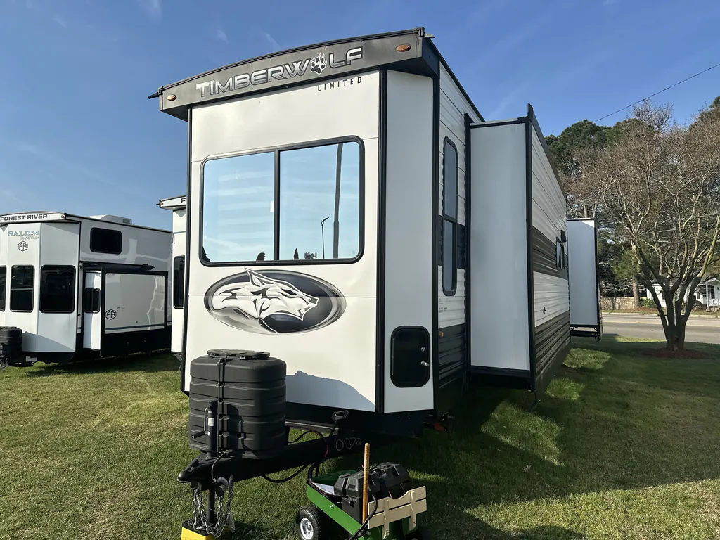 2024 Forest River Cherokee Timberwolf 39NA, Photos photo 5