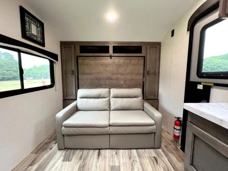 2023 DRV Luxury Suites Elite Suites Used    38 RESB3 - Photo 3