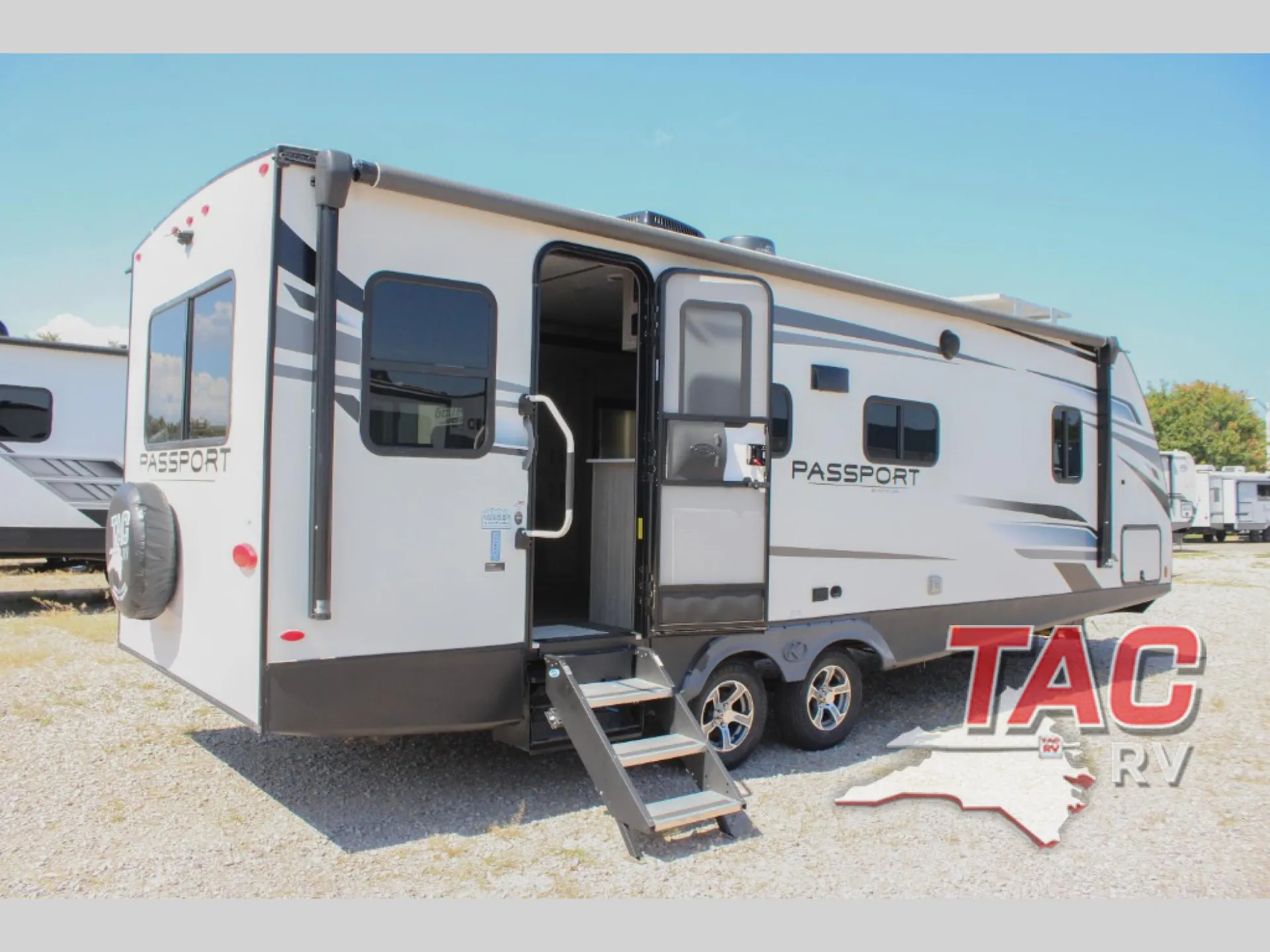 2022 Keystone Passport SL 252RD - Photo 3