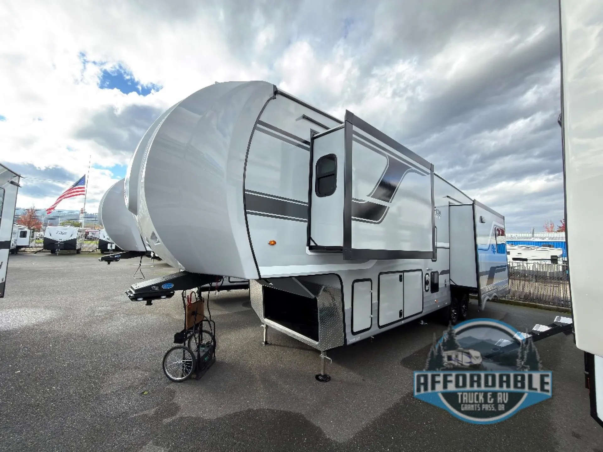 2026 Northwood Arctic Fox NXT 325MK - Photo 2