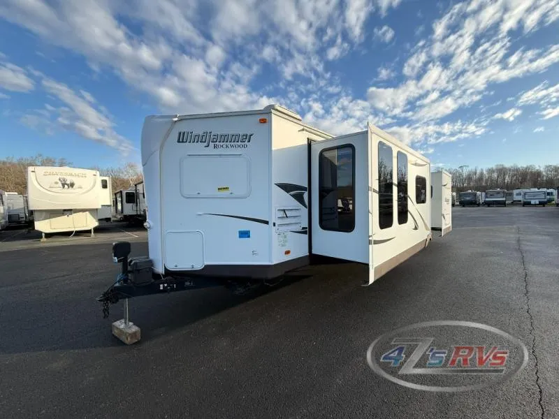 2014 Forest River Rockwood Wind Jammer 3008W - Photo 2