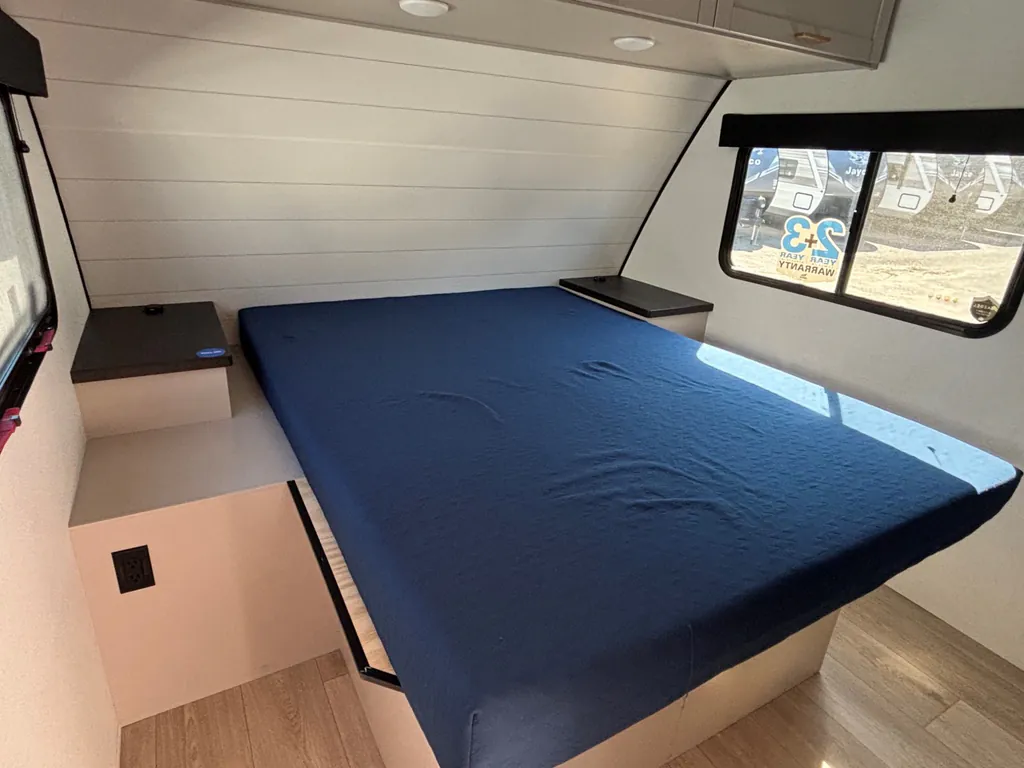 2027 Jayco Jay Feather 29BHB, Photos photo 17