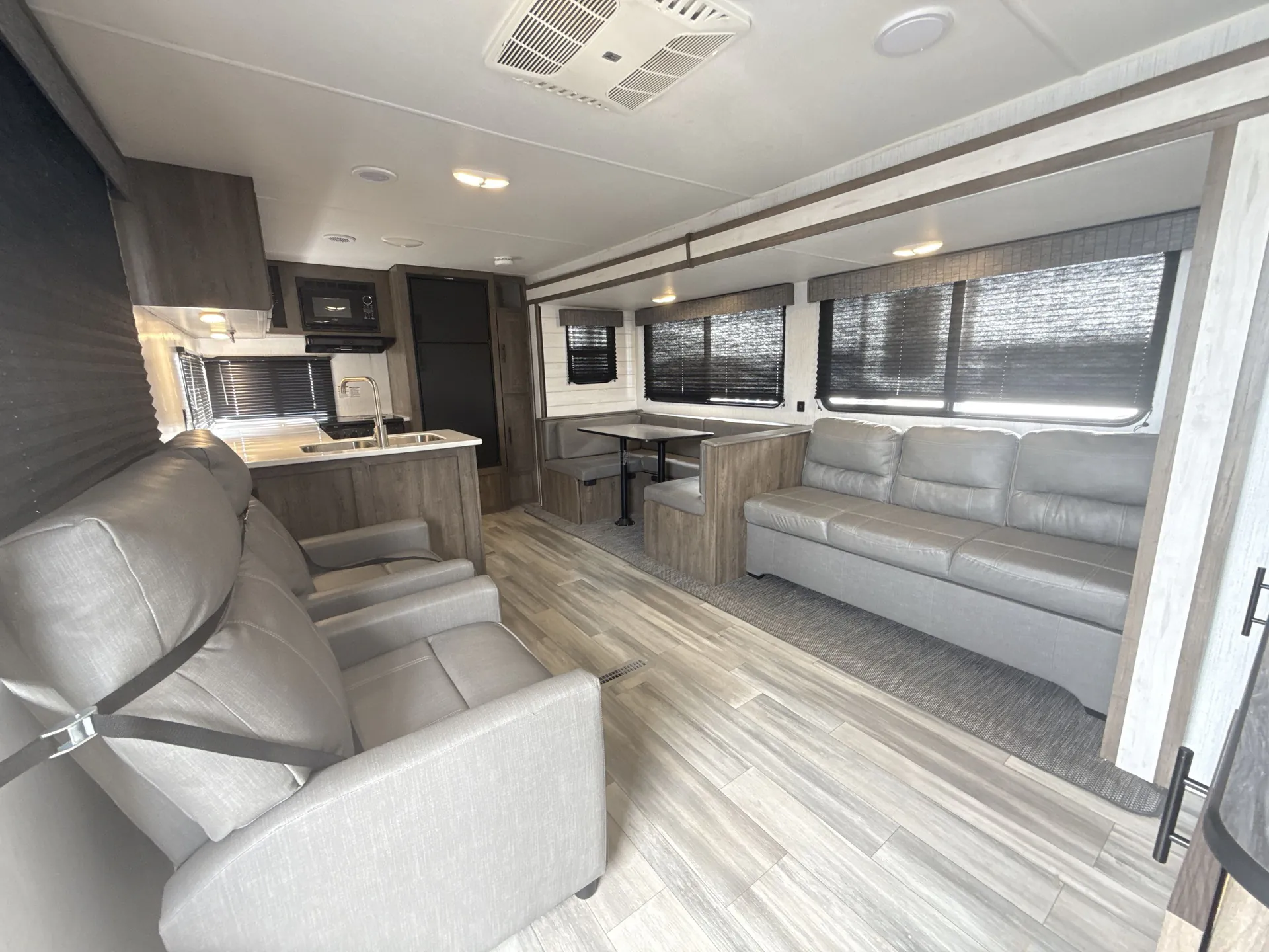 2023 Heartland Pioneer RK300 — living area main