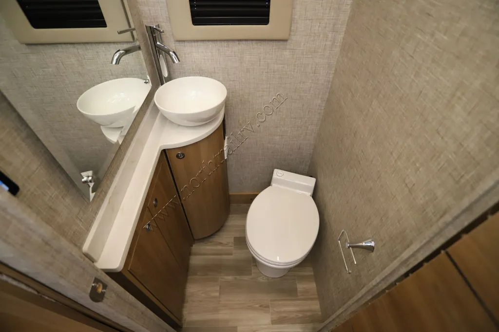 2026 Tiffin Wayfarer 25 XLW, Photos photo 10
