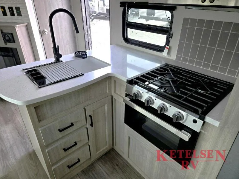 2026 Forest River Catalina 293TQBSCK - Photo 3