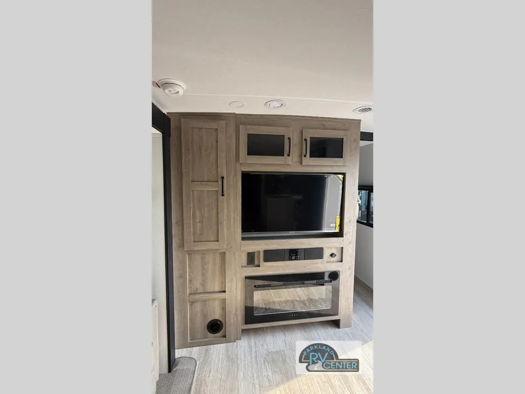2026 Forest River Solaire 3200TSBH, Photos photo 23