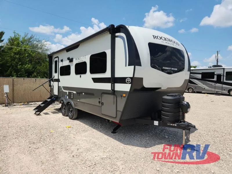 2026 Forest River Rockwood Mini Lite 2205S - Photo 2