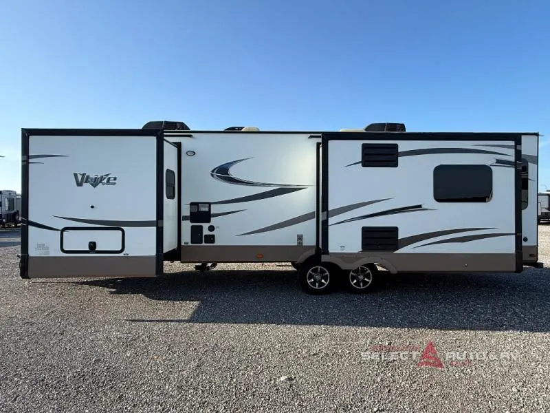 2018 Forest River RV Flagstaff V-Lite 30WRLIKS - Photo 2