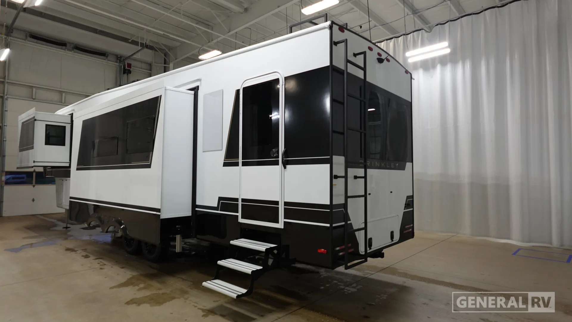 2026 Brinkley Model Z 3515 - Photo 4