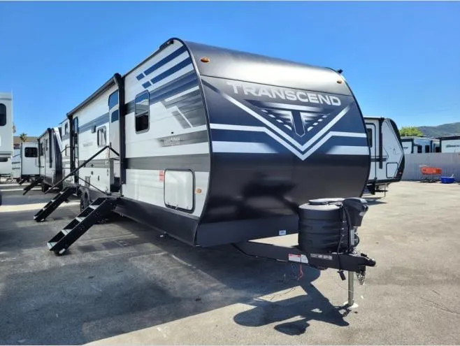 2026 Grand Design Transcend 325BHT - Photo 2