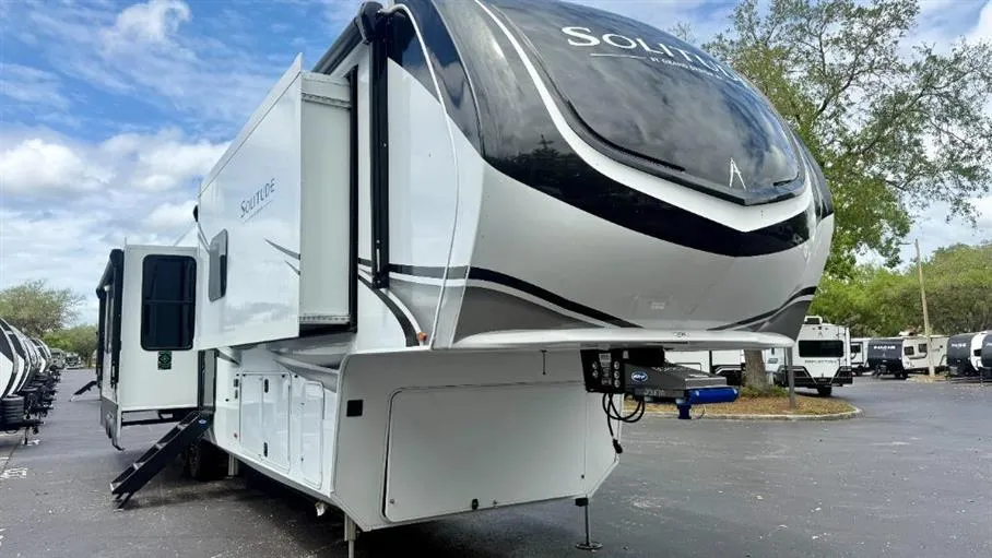2026 Grand Design Solitude 417KB - Photo 2