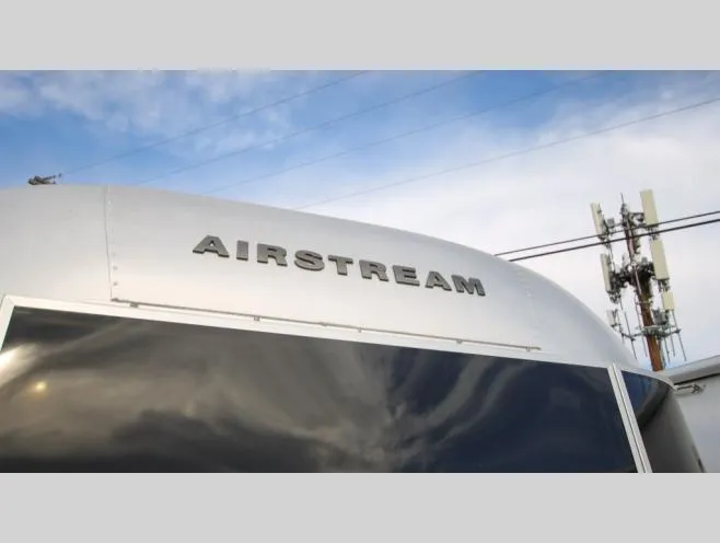 2026 Airstream Flying Cloud 30FB Bunk - Photo 3