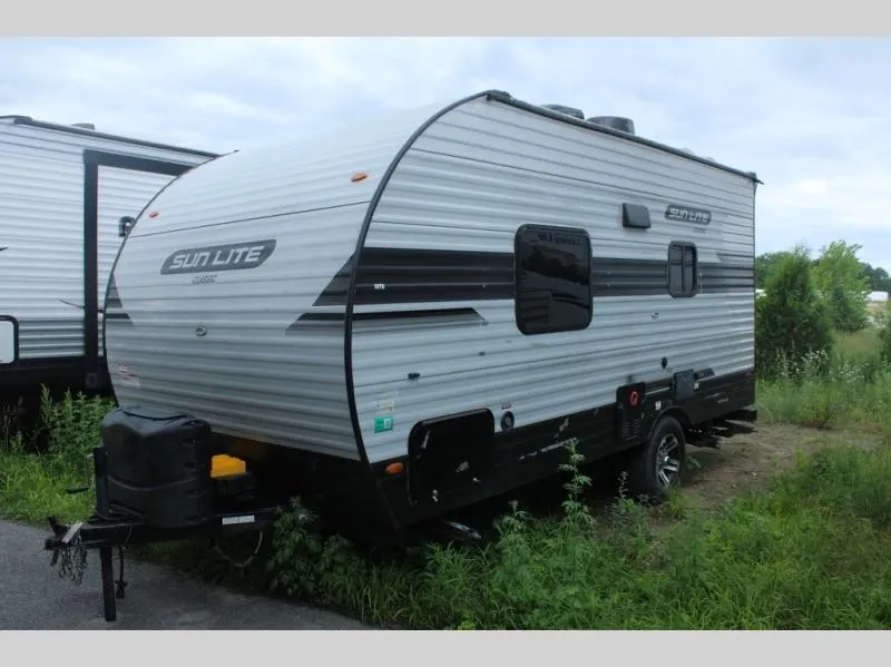 2022 Sunset Park RV Sun-Lite Classic 18TB - Photo 2