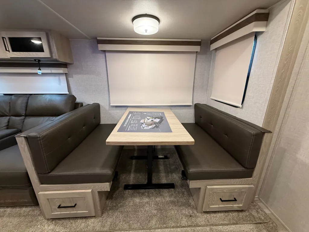 2022 Forest River Rockwood Ultra Lite 2614BS, Photos photo 9