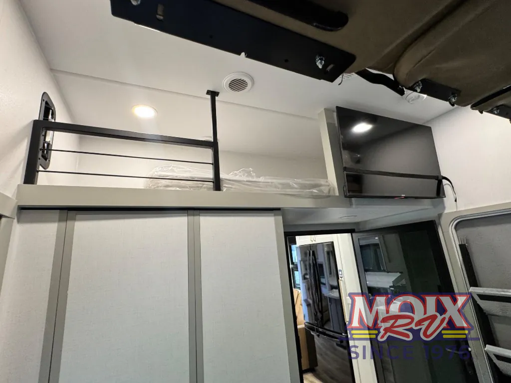 2026 Brinkley Model G 3520, Photos photo 55