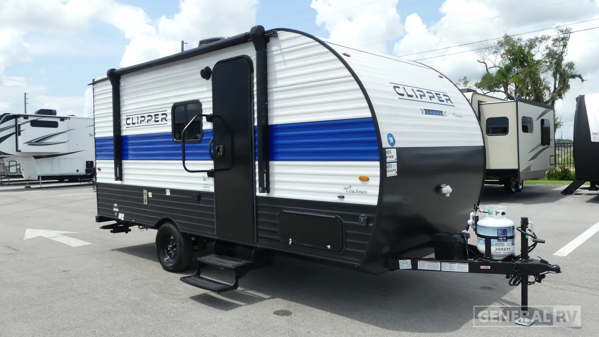 2025 Coachmen Clipper Cadet 17CBH - Photo 2