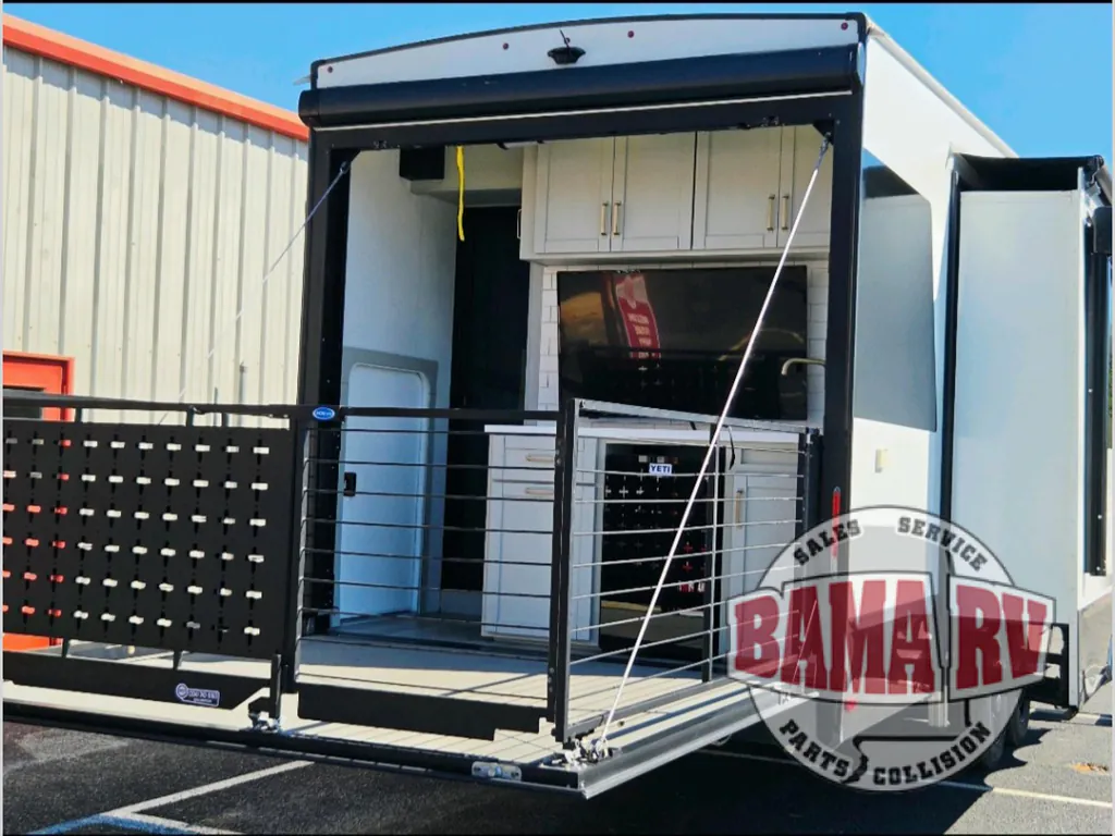 2025 Brinkley Model Z 3400, Photos photo 22