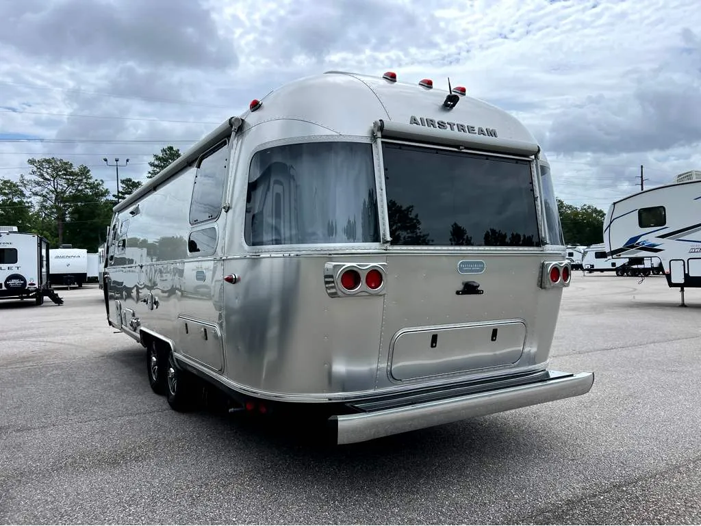 2024 Airstream Pottery Barn 28RB - Photo 4