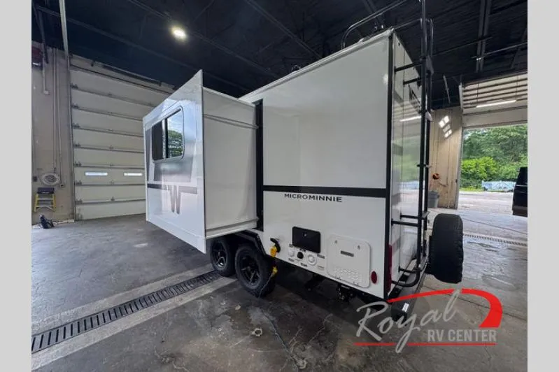 2026 Winnebago Micro Minnie 2108DS - Photo 4