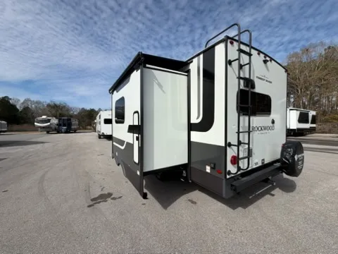 2026 Forest River Rockwood Mini Lite 2515S - Photo 3