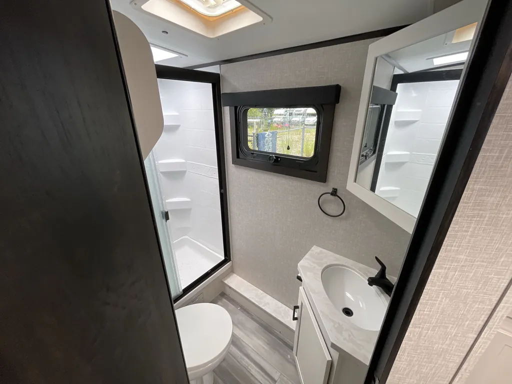 2024 Jayco White Hawk 25MBH, Photos photo 17