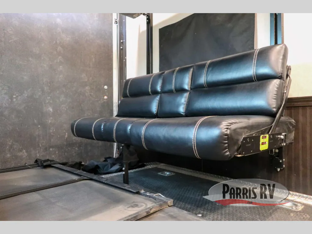 2019 Forest River XLR Nitro 33VL5, Photos photo 18