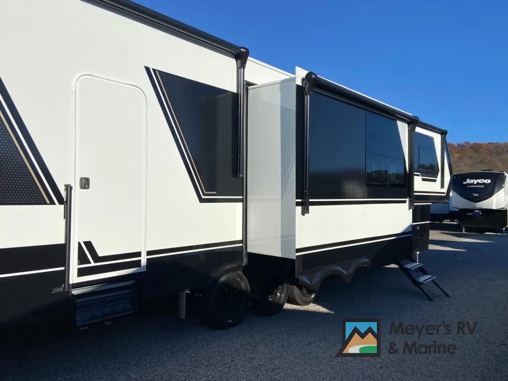 2026 Brinkley Model G 3970, Photos photo 3