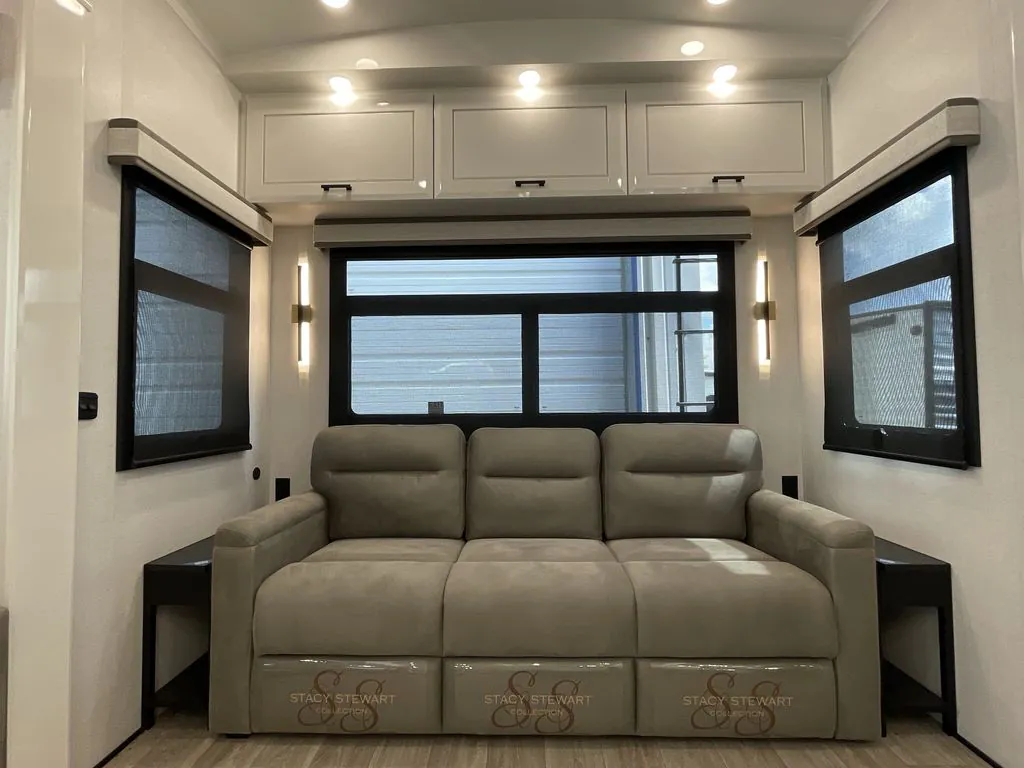 2027 Jayco Pinnacle 36FBTS, Photos photo 6