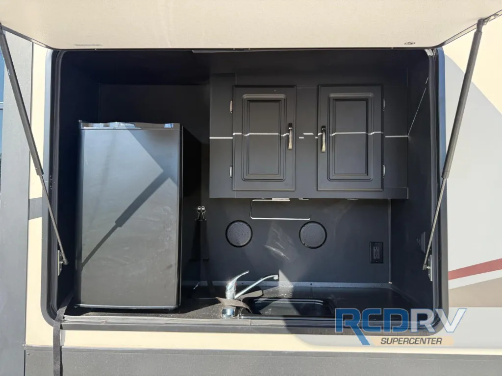 2016 Forest River Sandpiper 35ROK, Photos photo 26