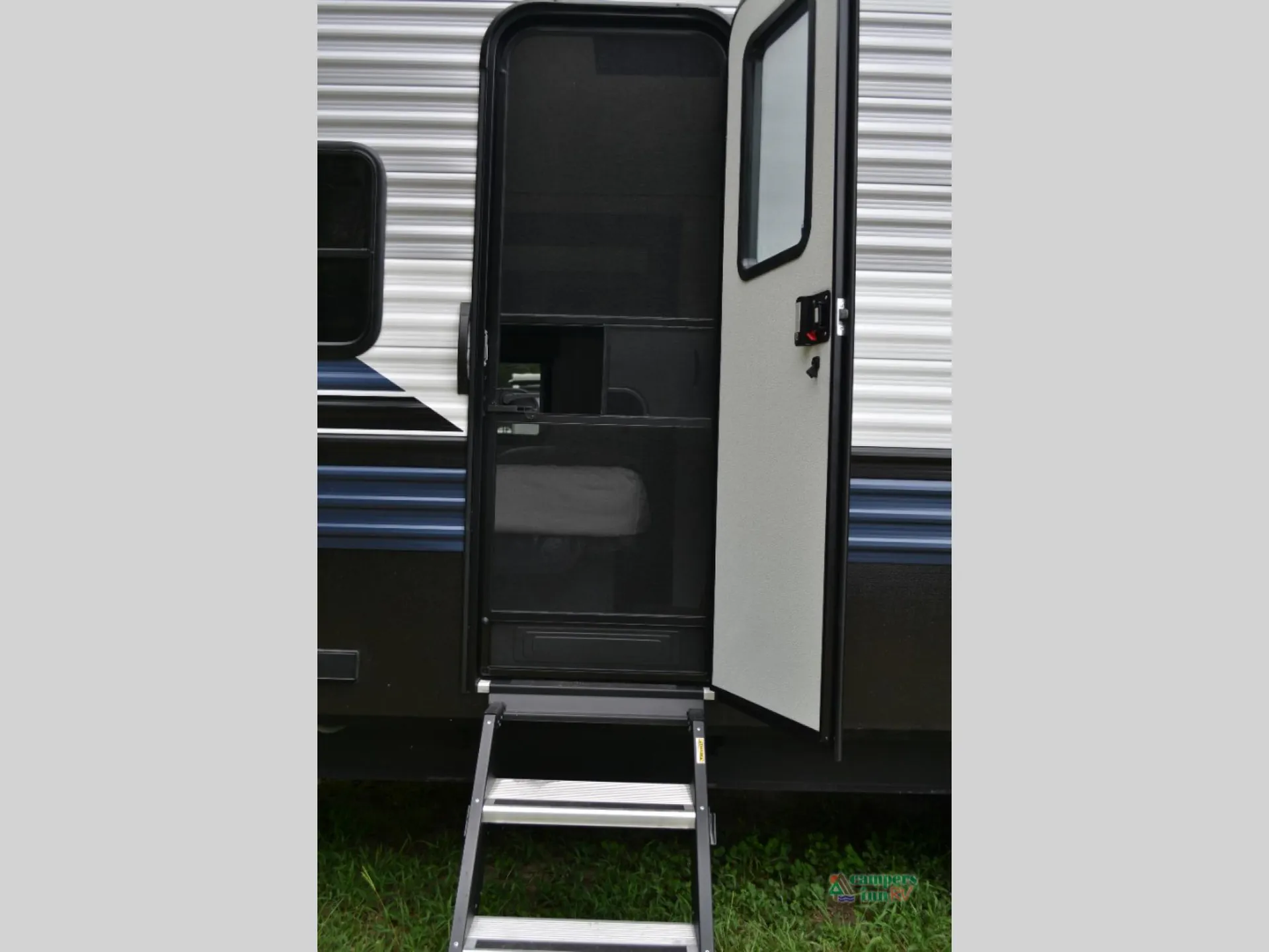 2027 Forest River Puma Vista 402LFT — Photo 6