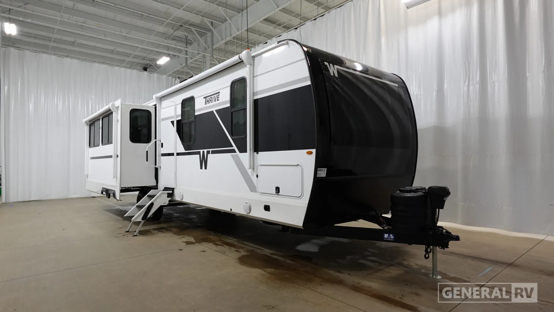 2026 Winnebago Thrive 29RLO - Photo 2