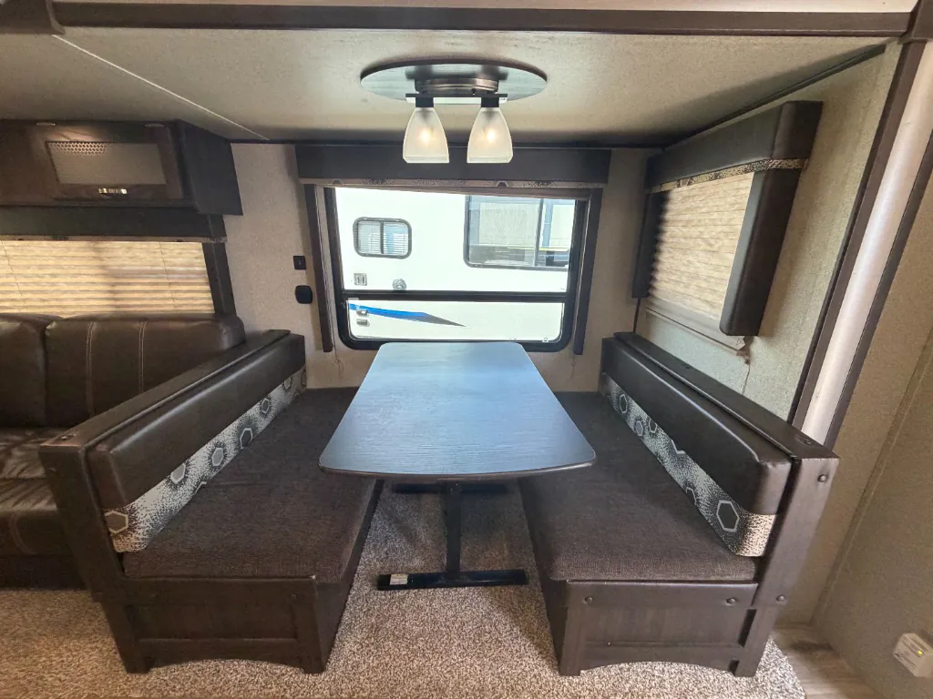 2018 Keystone Springdale 311RE - Photo 3