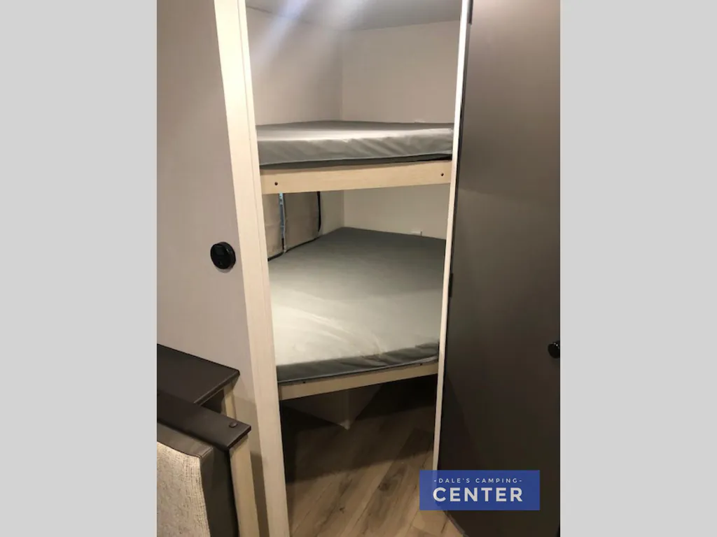 2025 Shasta RVs i-5 Edition 525RS, Photos photo 15