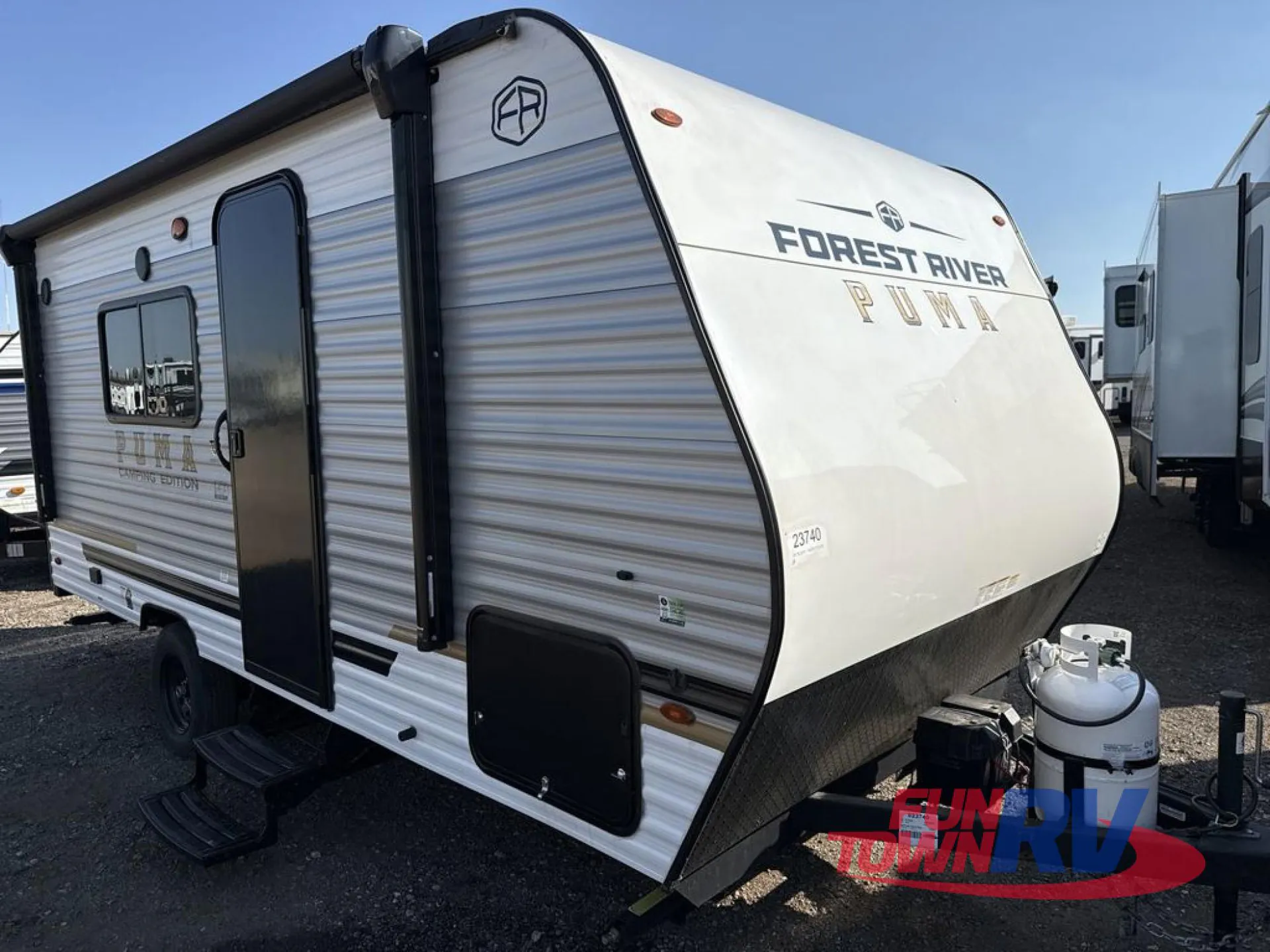2025 Palomino Puma Camping Edition 16QBCE - Photo 2