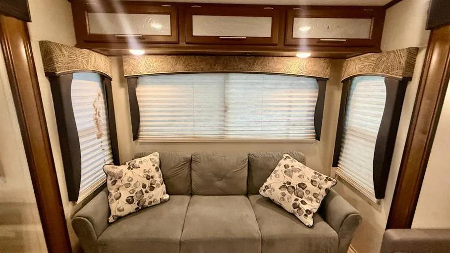 2018 Forest River Wildcat 30GT, Photos photo 12