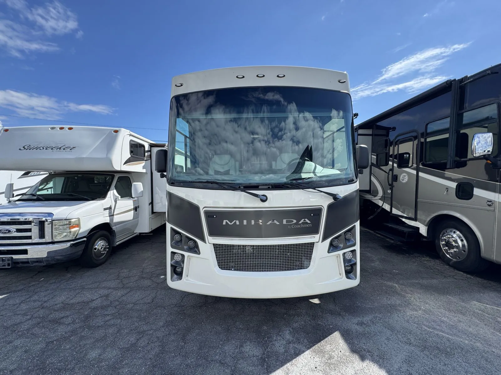 2023 Coachmen Mirada 35ES - Photo 2