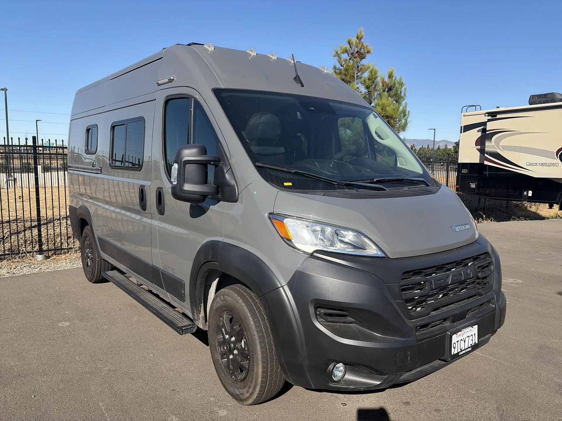 2024 Winnebago Solis Pocket 36B - Photo 2