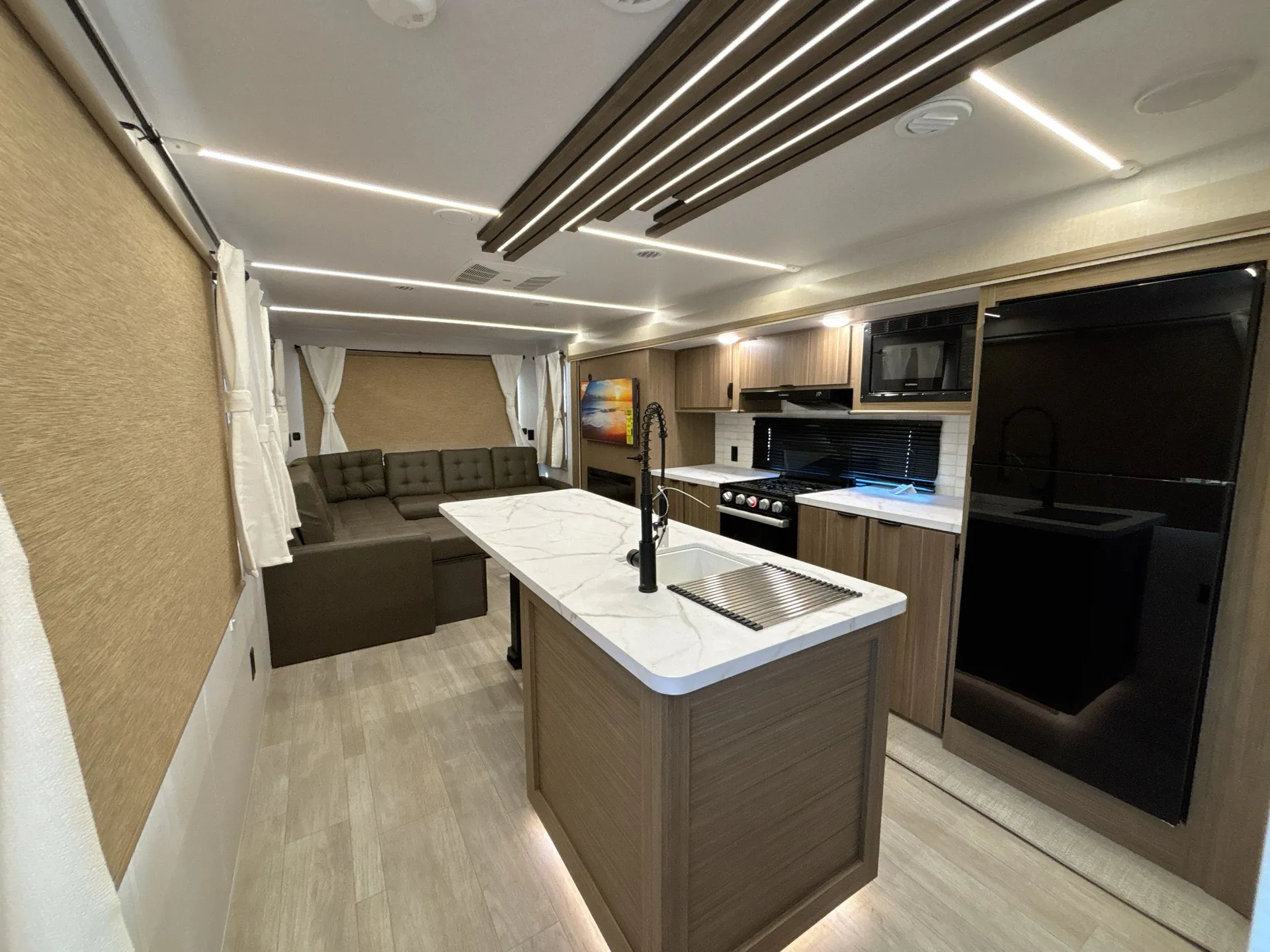2026 Forest River Wildwood 280ZEN — living area main