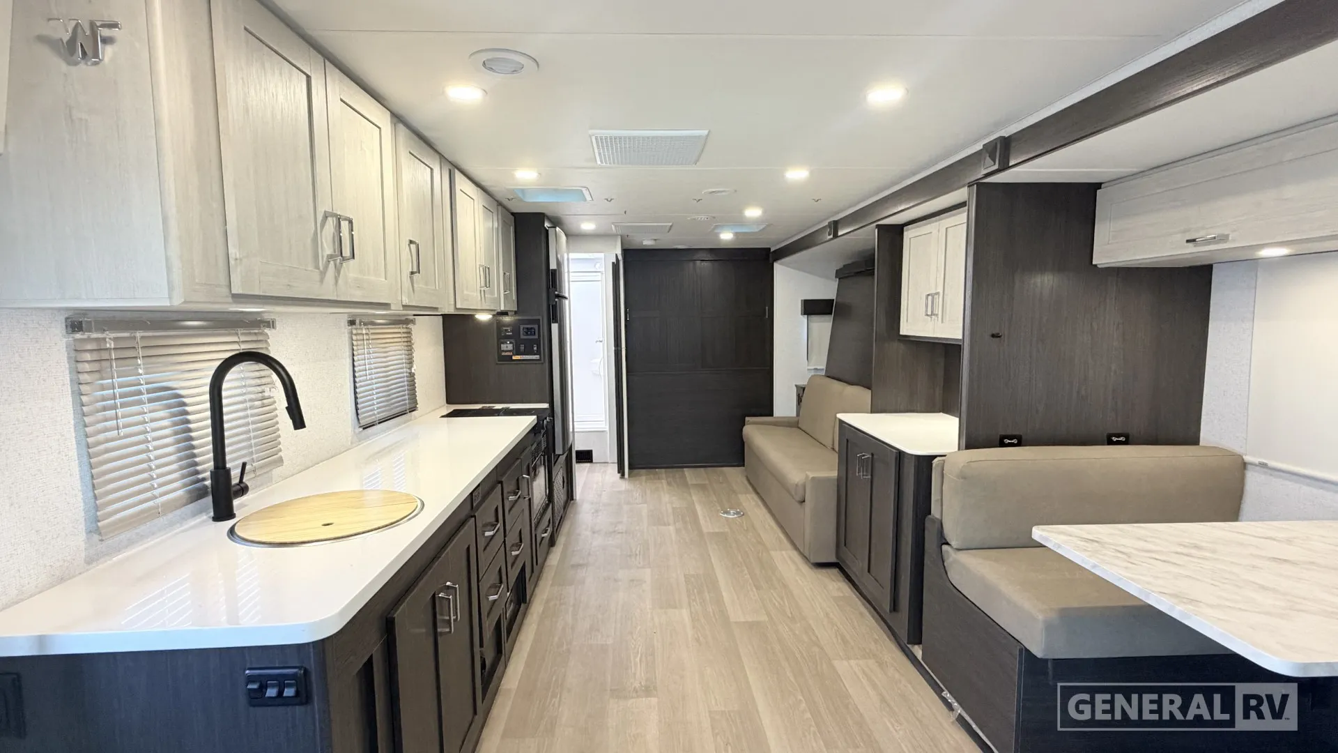2027 Winnebago Sunflyer 28MB - Photo 3