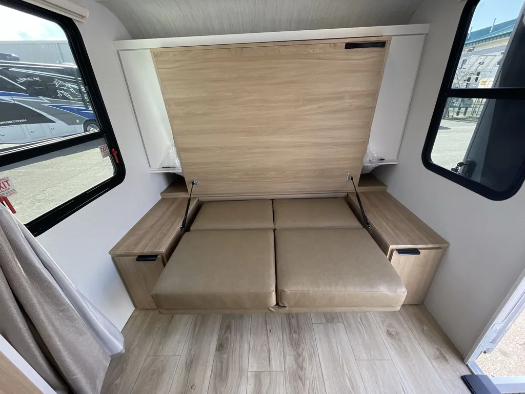 2027 Winnebago Micro Minnie 2108DS, Photos photo 12