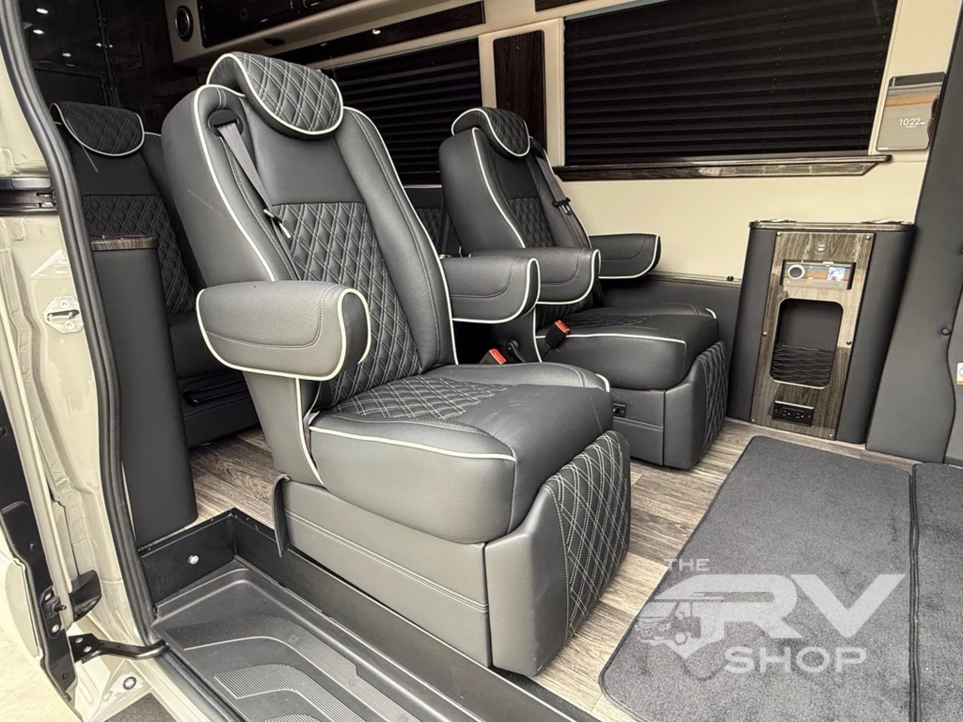 2025 OGV Luxury Coach V-Cruise 9DBA - Photo 4