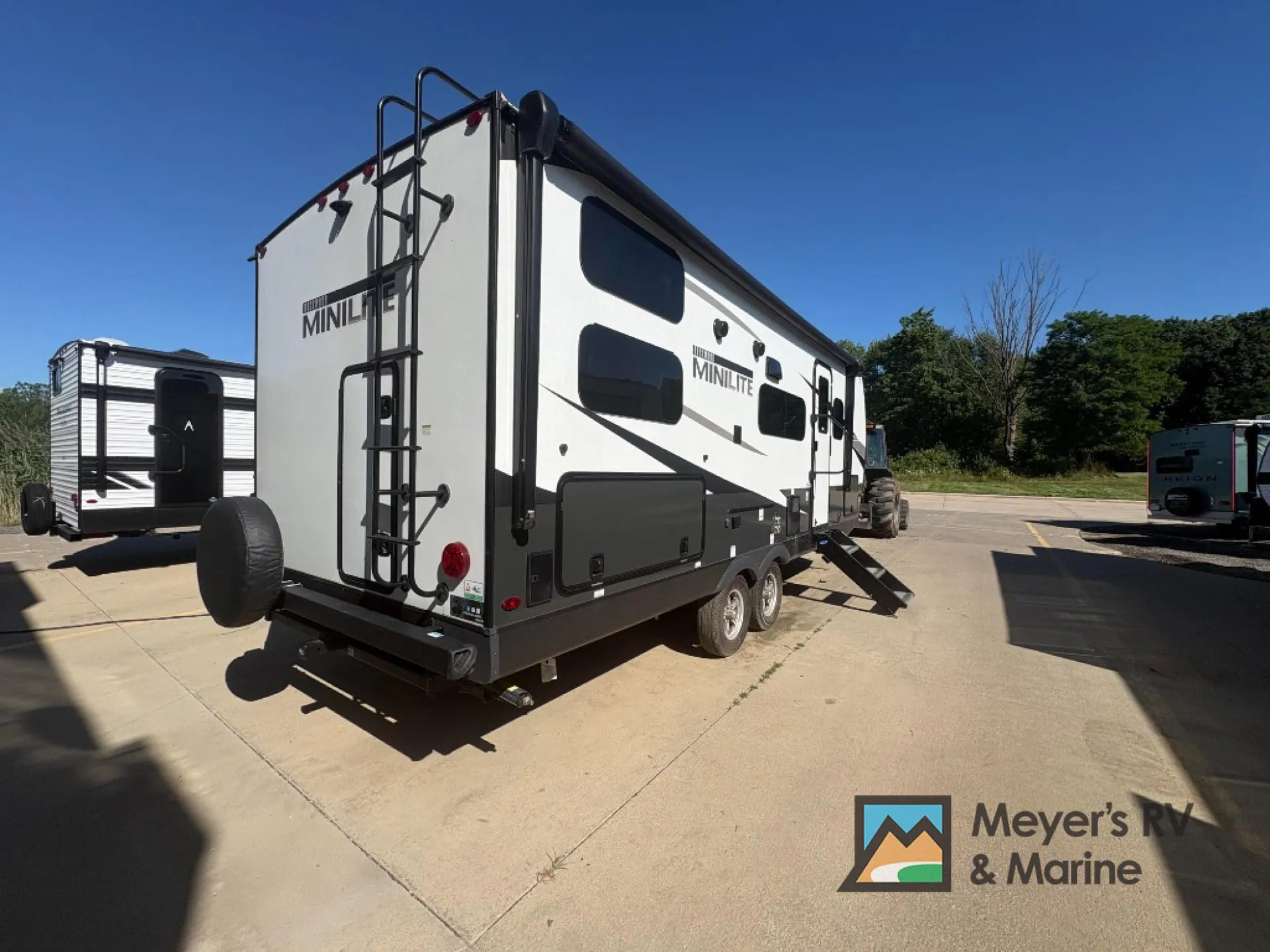 2024 Forest River Rockwood Mini Lite 2509S - Photo 4