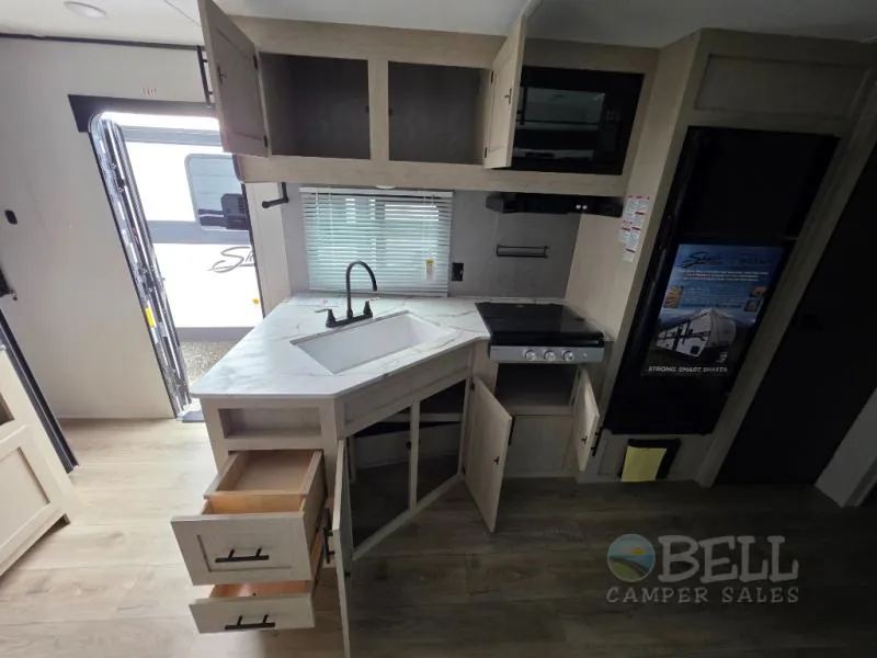 2026 Shasta RVs i-5 Edition 527BHS, Photos photo 38