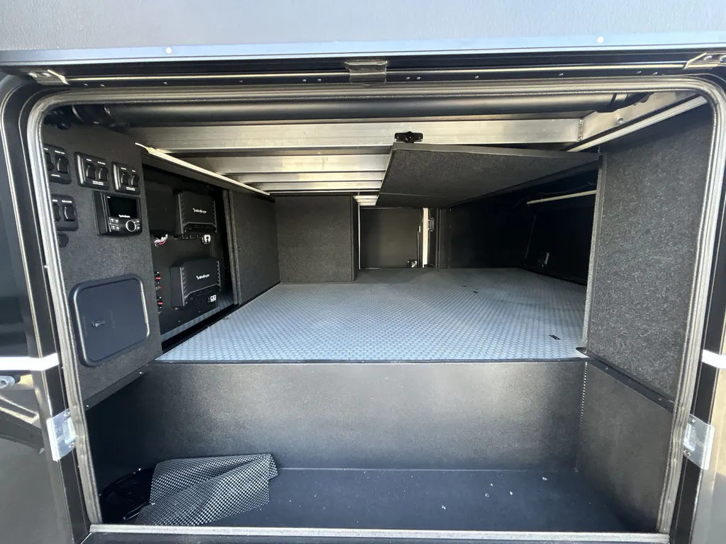 2025 Brinkley Model G 4000, Photos photo 31