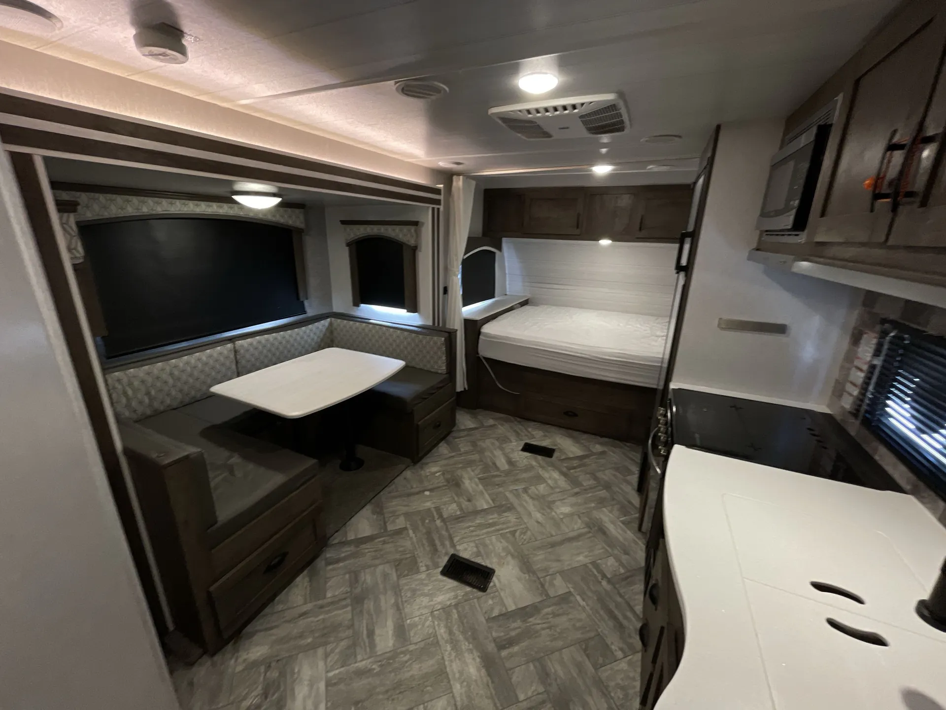 2022 Forest River EVO T1850 — living area main