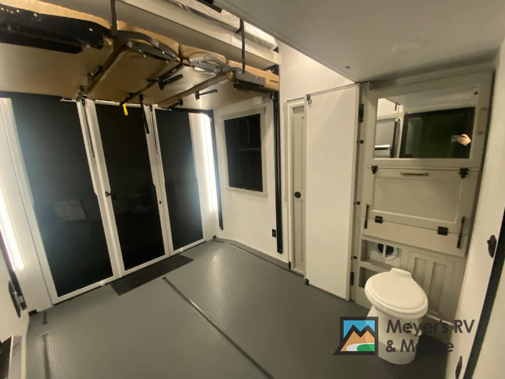 2026 Brinkley Model G 3520, Photos photo 27