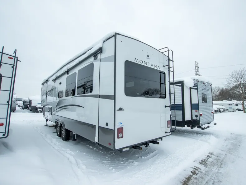 2024 Keystone Montana 3531RE - Photo 4